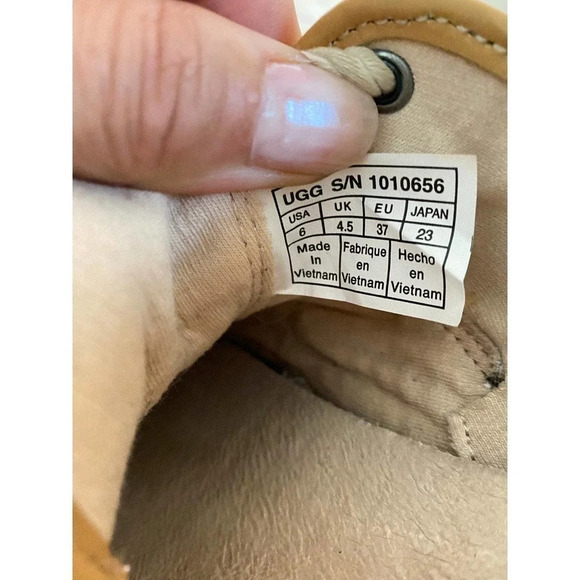 UGG Women's Athletic Colorful Lace Up Casual Sneakers US 6 SN 1010656 Preowned - Picture 5 of 10